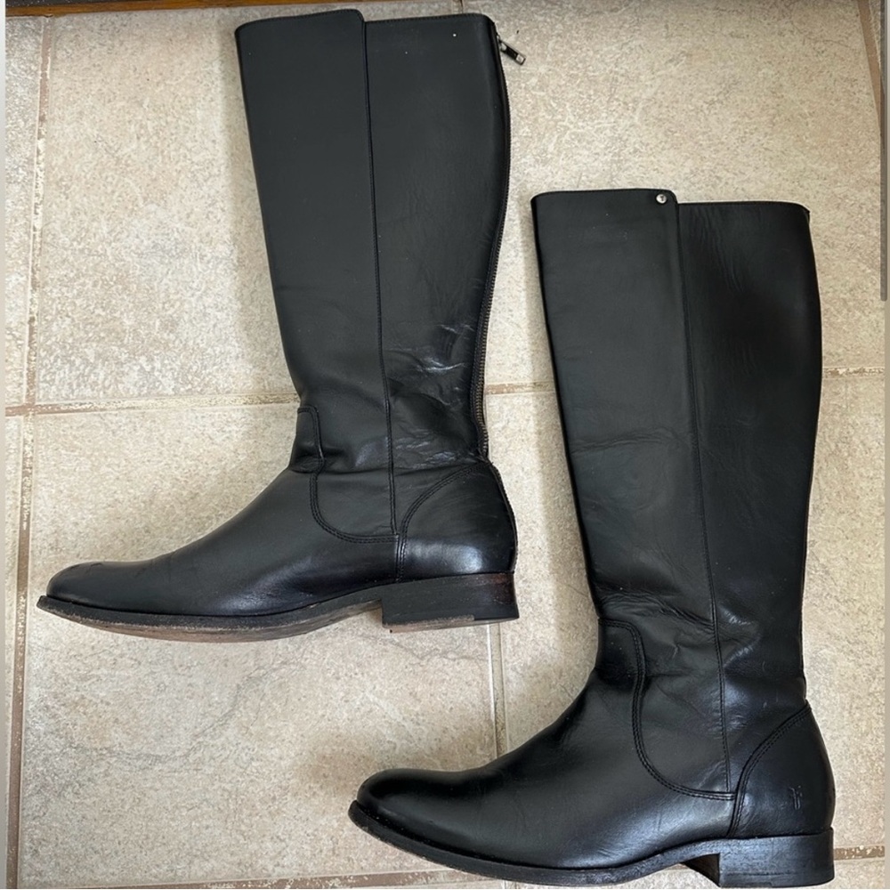 Frye Melissa Stud Back Zip Riding Boot - Picture 3 of 10